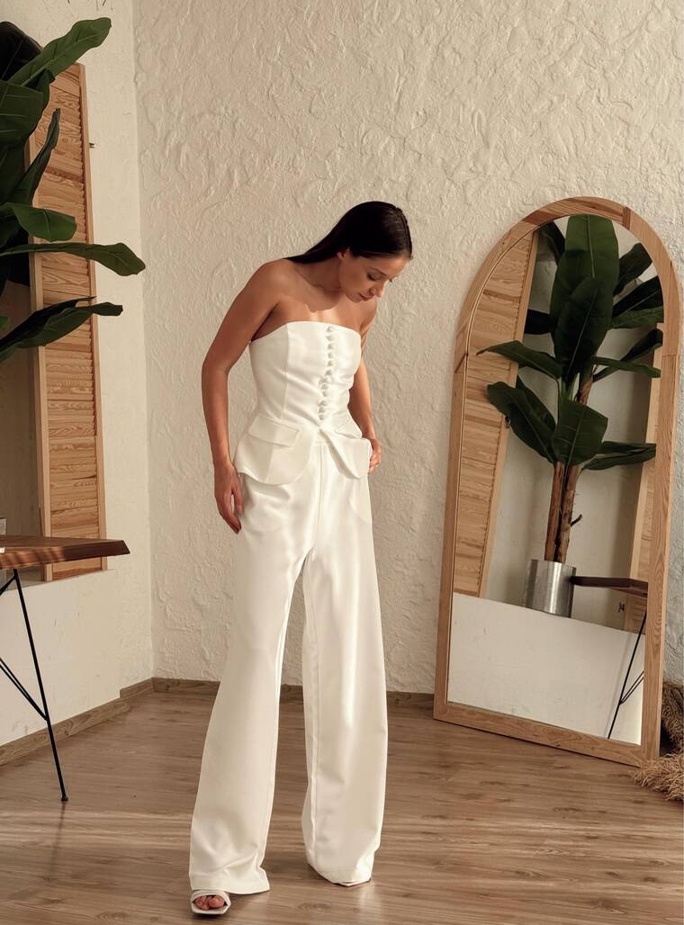 DÜĞMELİ BEYAZ TAKIM -6049