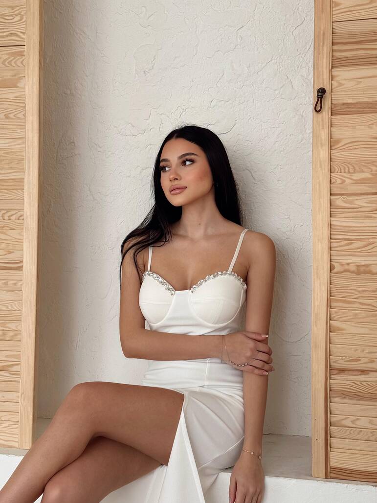 TAŞLI BEYAZ ELBİSE-10925